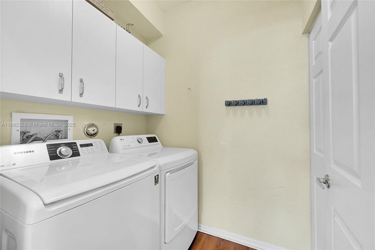 7401 S Aragon Blvd, Unit 5, Sunrise, FL 33313 Photo