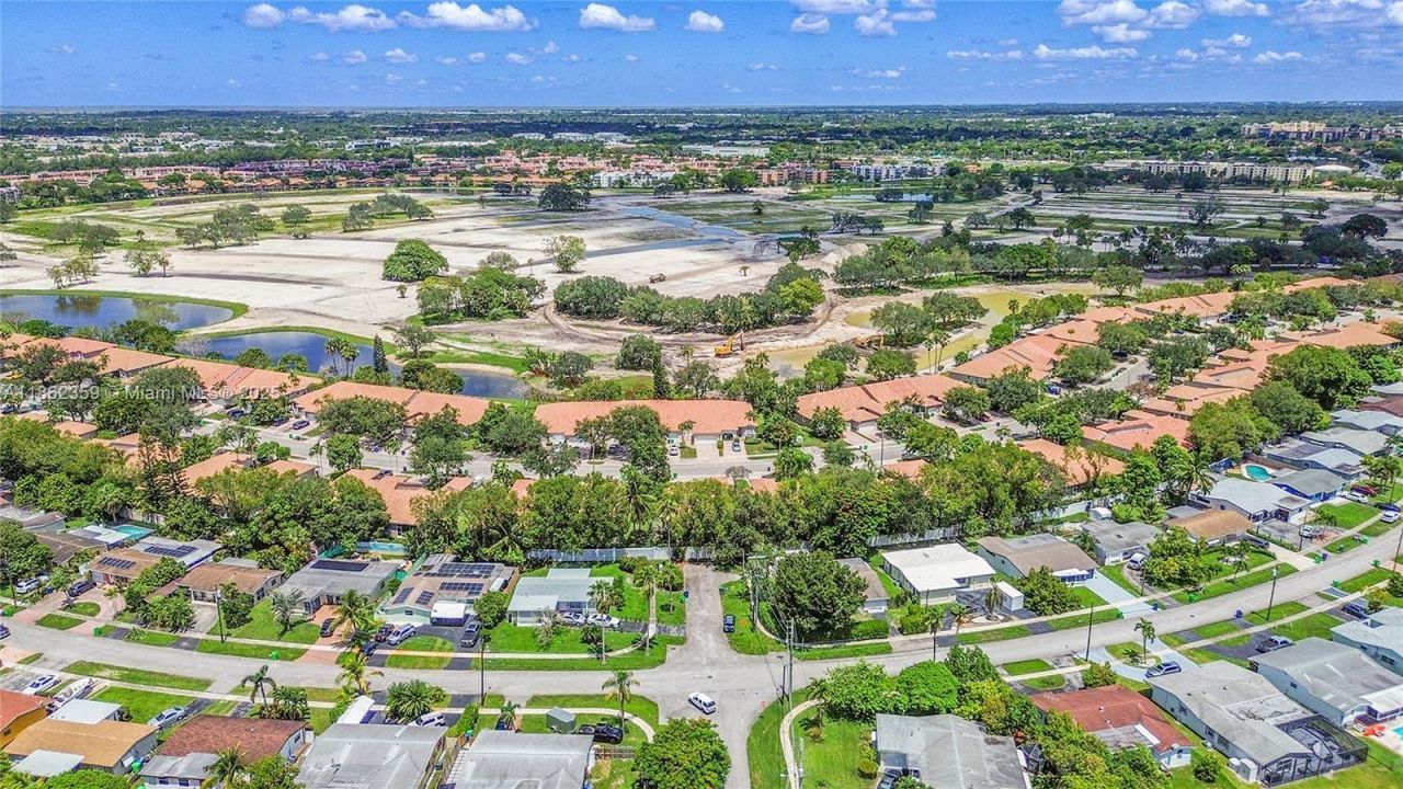 7401 S Aragon Blvd, Unit 5, Sunrise, FL 33313 Photo