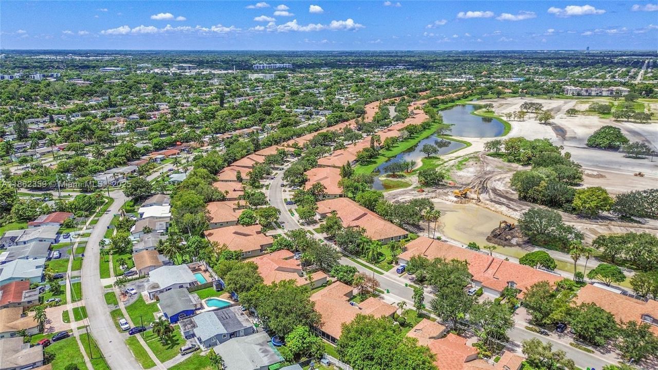 7401 S Aragon Blvd, Unit 5, Sunrise, FL 33313 Photo