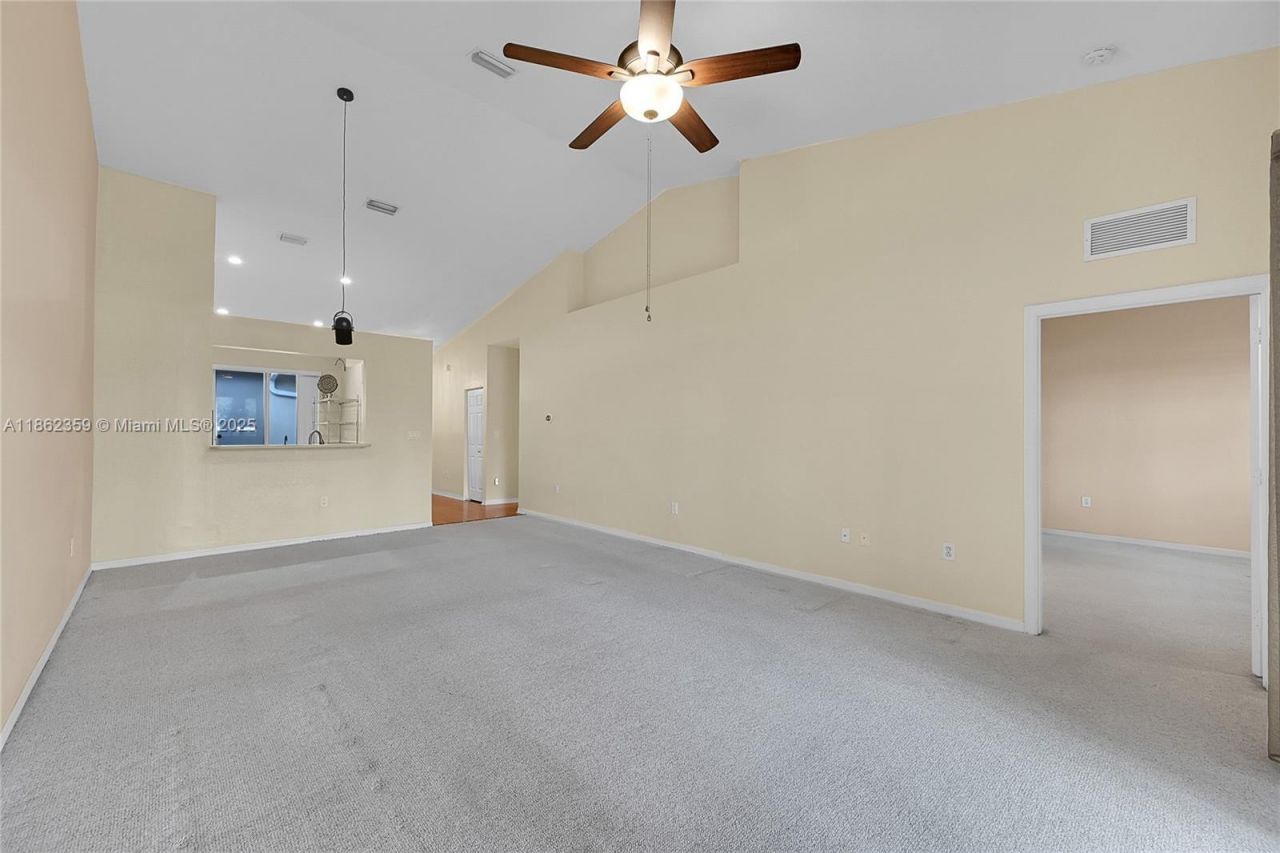 7401 S Aragon Blvd, Unit 5, Sunrise, FL 33313 Photo