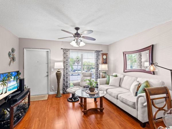 309 Circle 202 Drive S, Unit 202, Boynton Beach, FL 33435