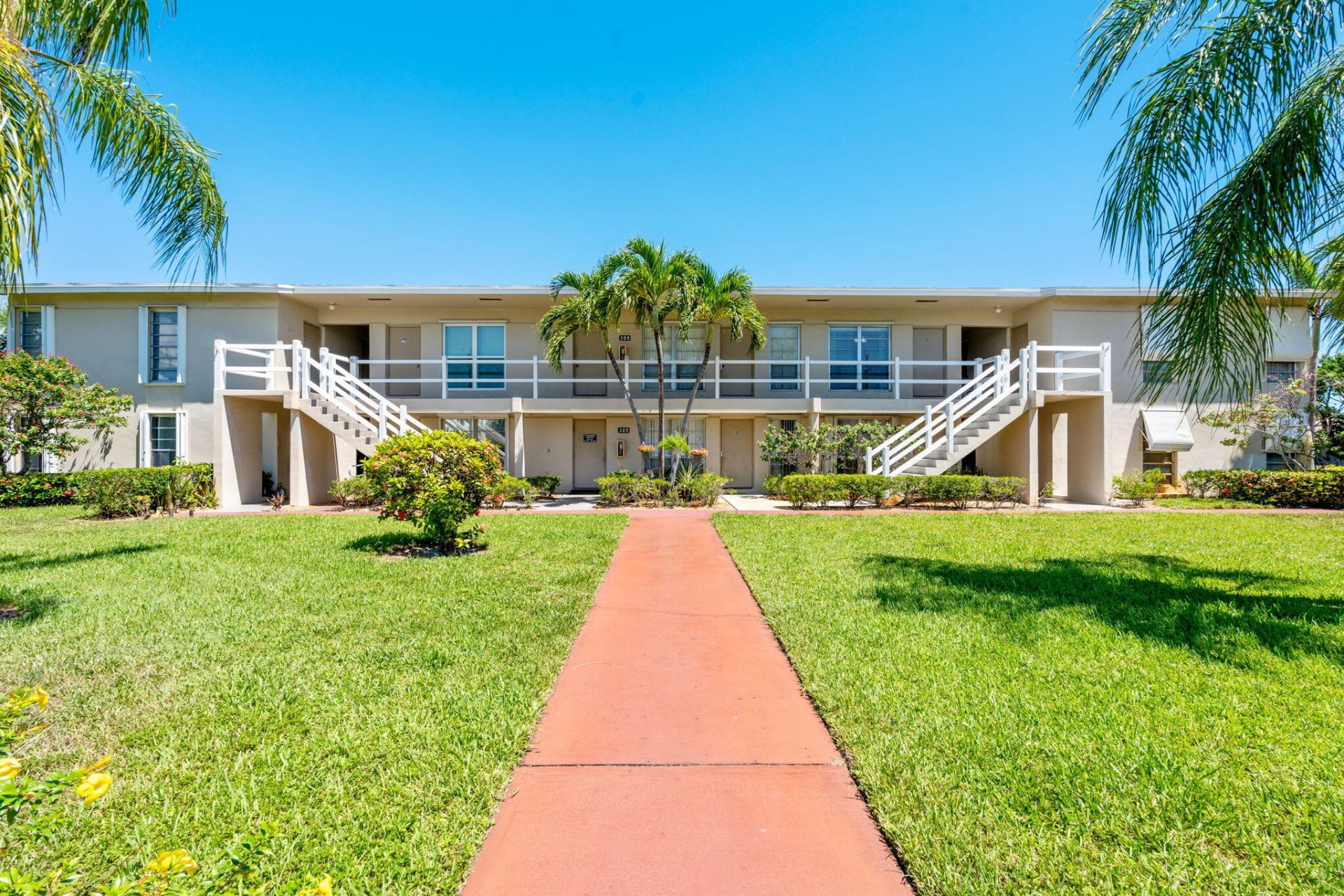 309 Circle 202 Drive S, Unit 202, Boynton Beach, FL 33435 Photo