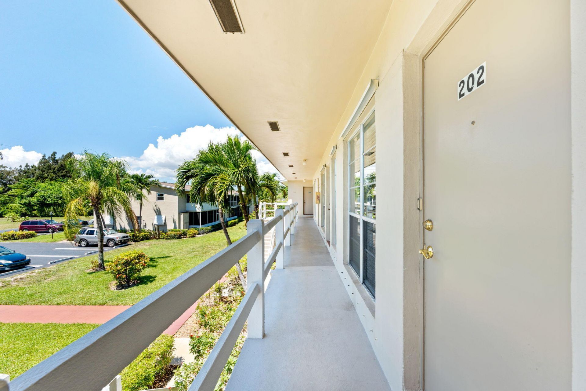 309 Circle 202 Drive S, Unit 202, Boynton Beach, FL 33435 Photo