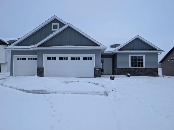 106 Fairway Street, Zumbrota, MN 55992