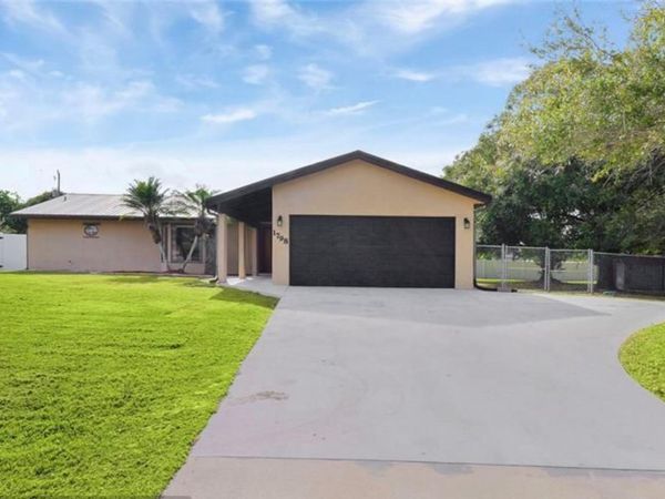 1798 SW Del Rio Boulevard, Port Saint Lucie, FL 34953