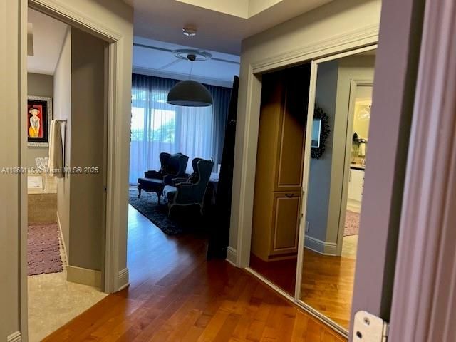 10 Edgewater Dr, Unit 4H, Coral Gables, FL 33133 Photo