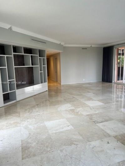 10 Edgewater Dr, Unit 4H, Coral Gables, FL 33133 Photo