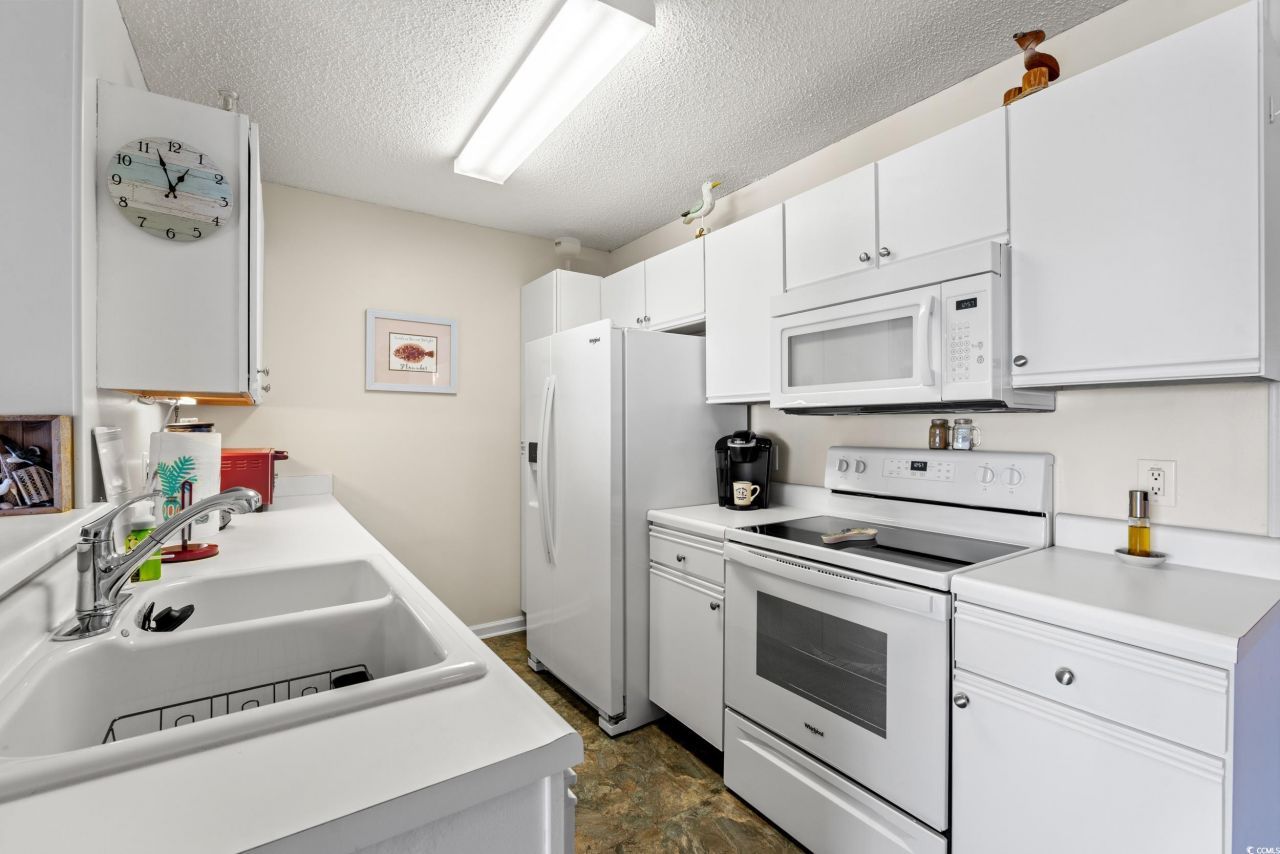 8845 Chandler Dr. Photo 10