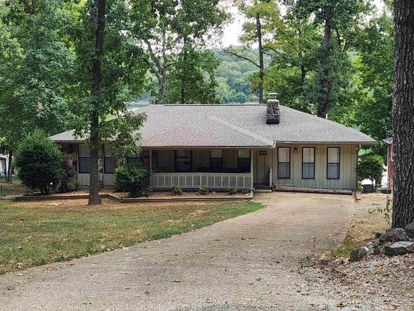 45 W Lakeshore Drive, Cherokee Village, AR 72529