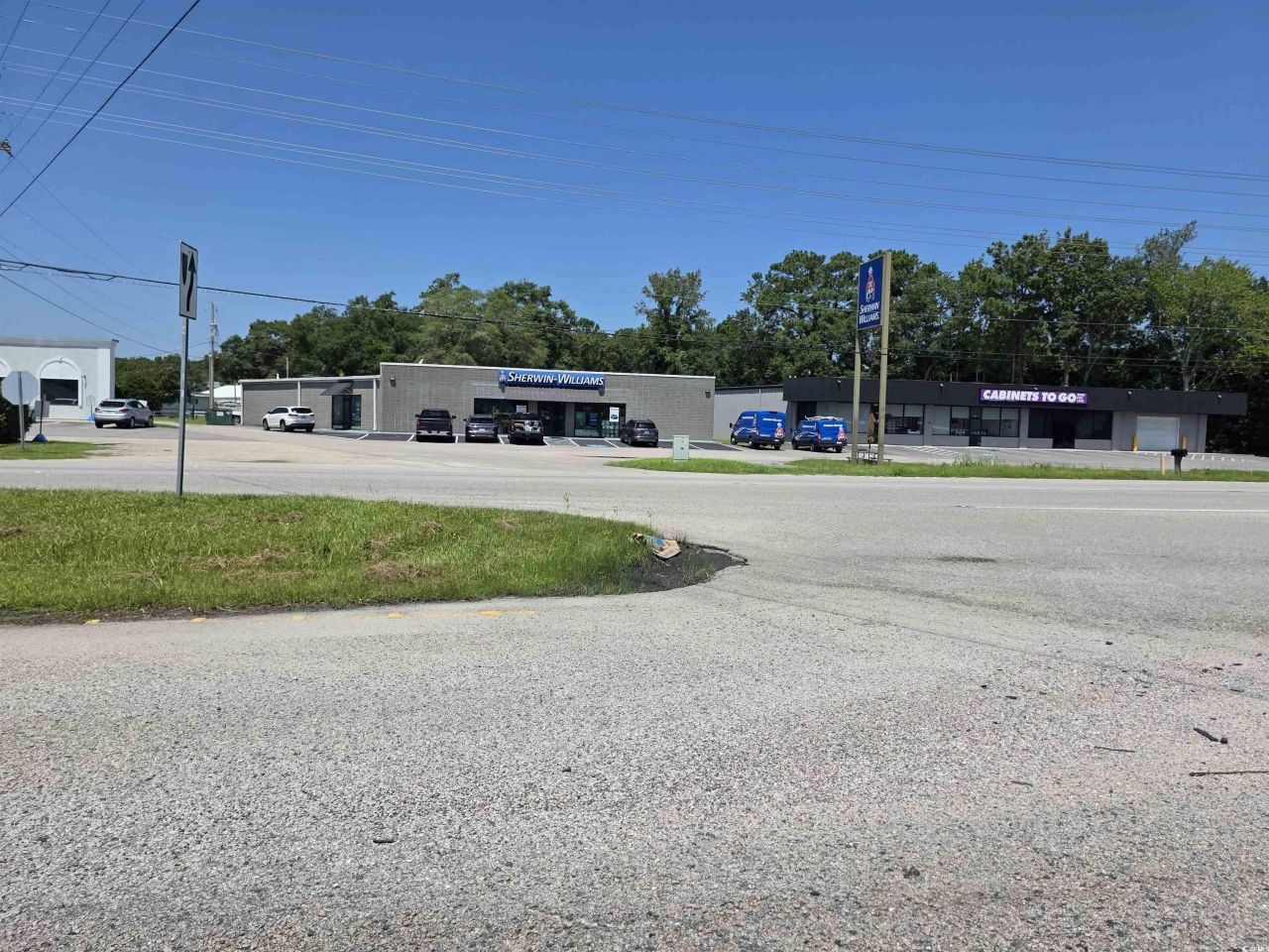 855 Nicholas St. Photo 26