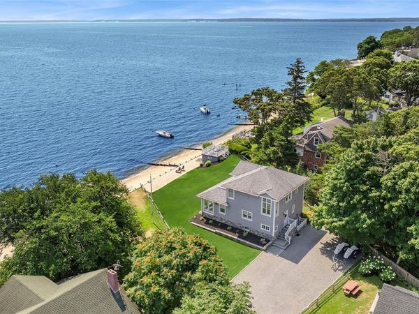 5218 Peconic Bay Boulevard, Laurel, NY 11948