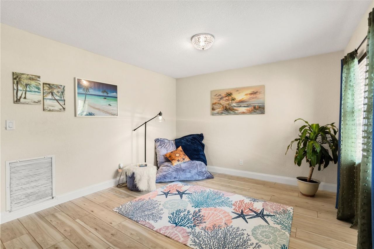 8915 59th Way N, Pinellas Park, FL 33782 Photo