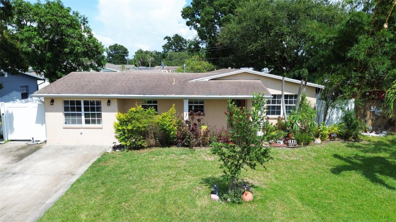 8915 59th Way N, Pinellas Park, FL 33782 Photo