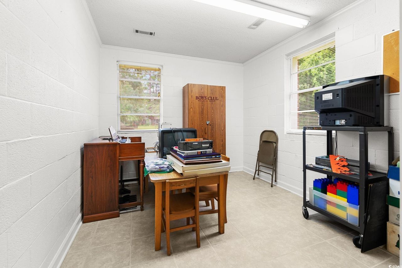 407 Palm St. Photo 11