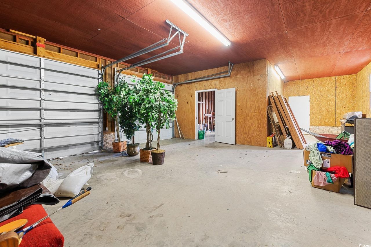 407 Palm St. Photo 35