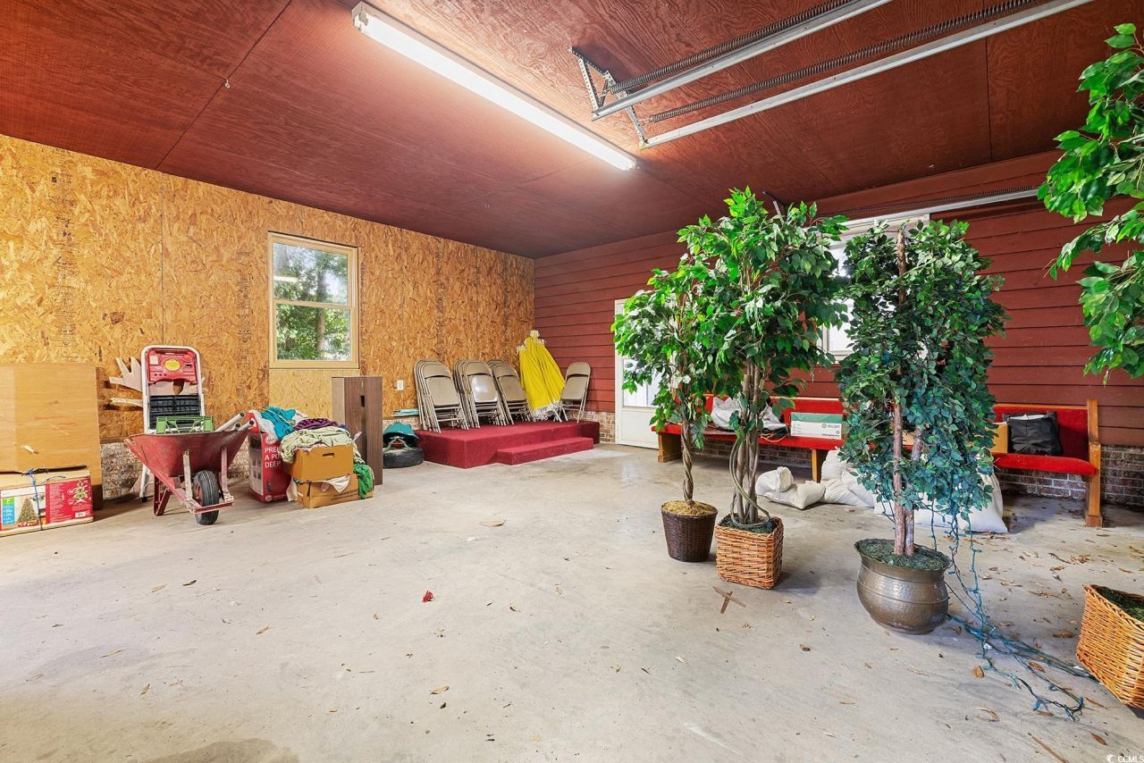 407 Palm St. Photo 36