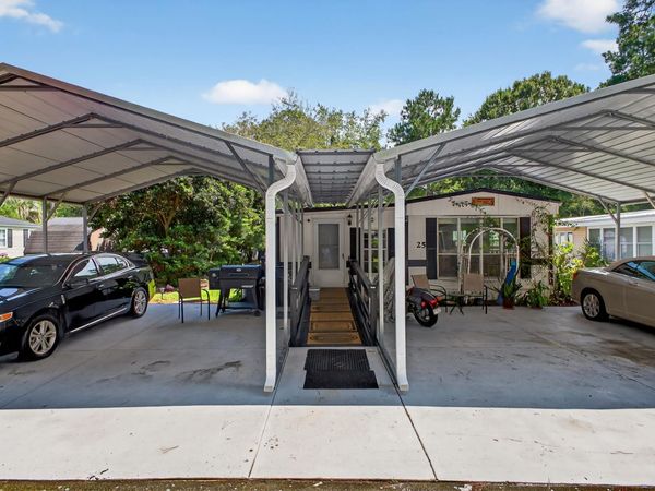 25 Ocean Reef Ln., Murrells Inlet, SC 29576