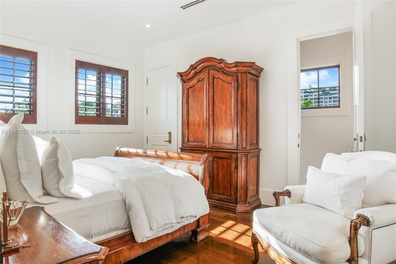 365 Gulf Rd, Key Biscayne, FL 33149 Photo