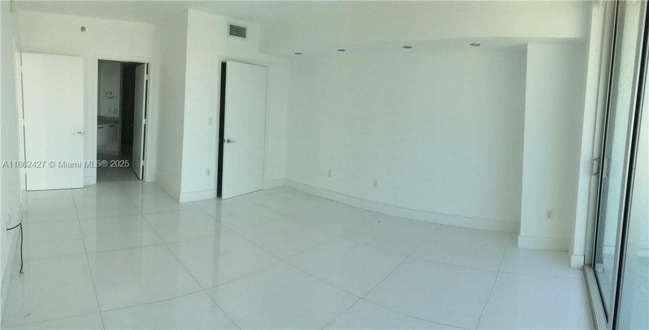 55 SE 6th St, Unit 2807, Miami, FL 33131 Photo
