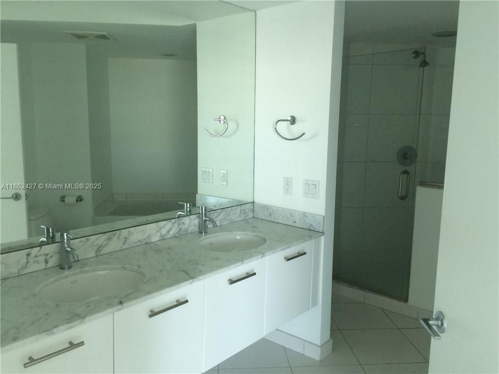 55 SE 6th St, Unit 2807, Miami, FL 33131 Photo