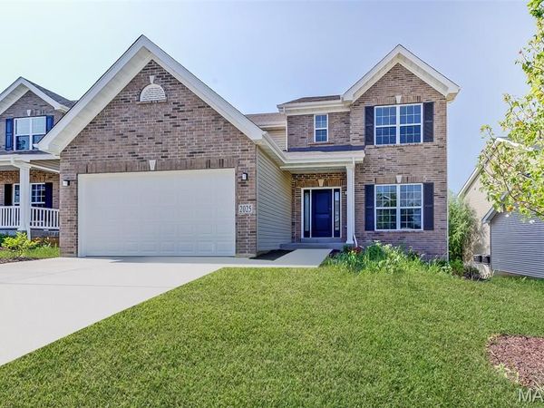 2025 Maryland Oaks Circle, Maryland Heights, MO 63146