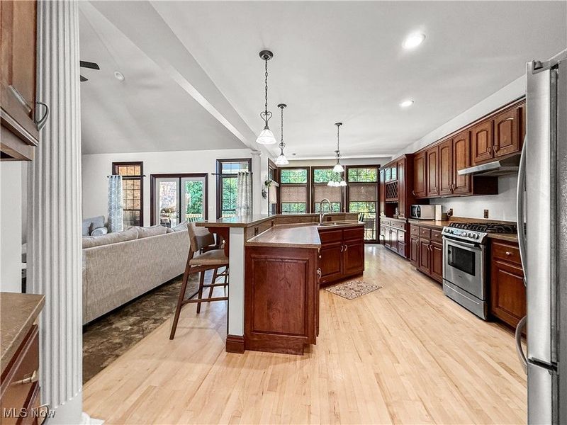 9 Henderson Lane, Williamstown, WV 26187 Photo 8