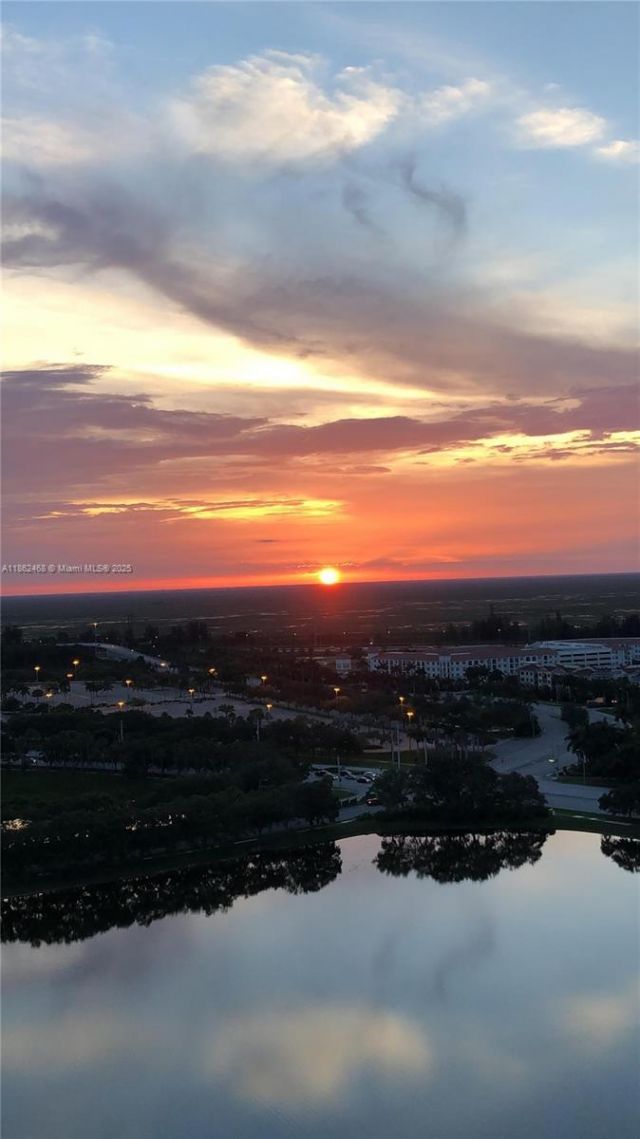 2641 N Flamingo Rd, Unit 2408N, Sunrise, FL 33323 Photo