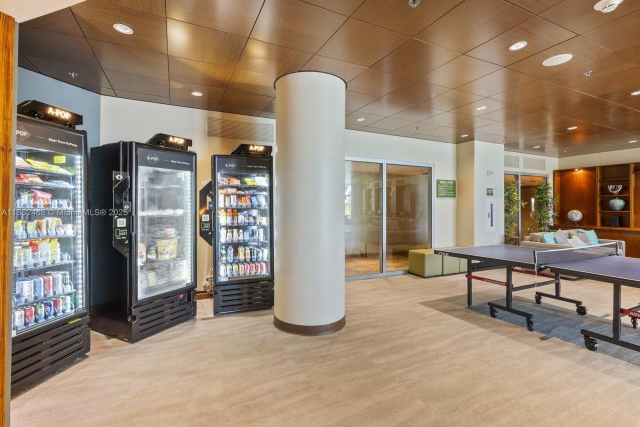 2641 N Flamingo Rd, Unit 2408N, Sunrise, FL 33323 Photo