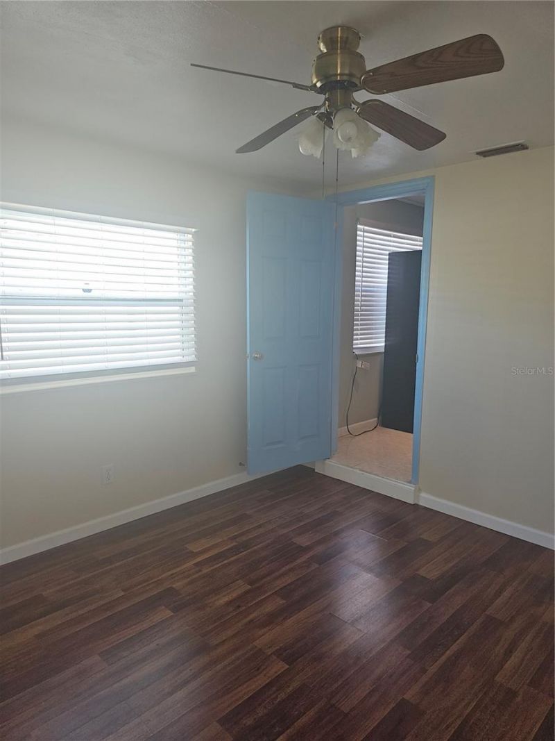 1145 54th Avenue N, Saint Petersburg, FL 33703 Photo