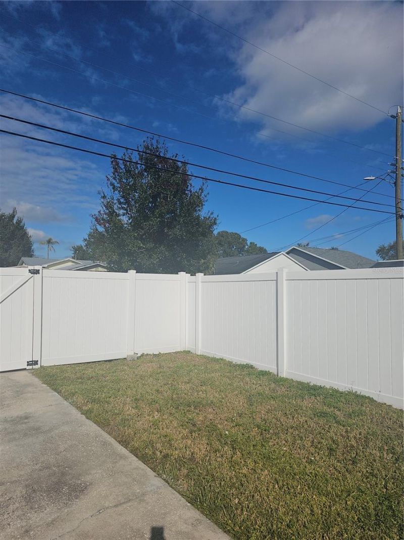 1145 54th Avenue N, Saint Petersburg, FL 33703 Photo
