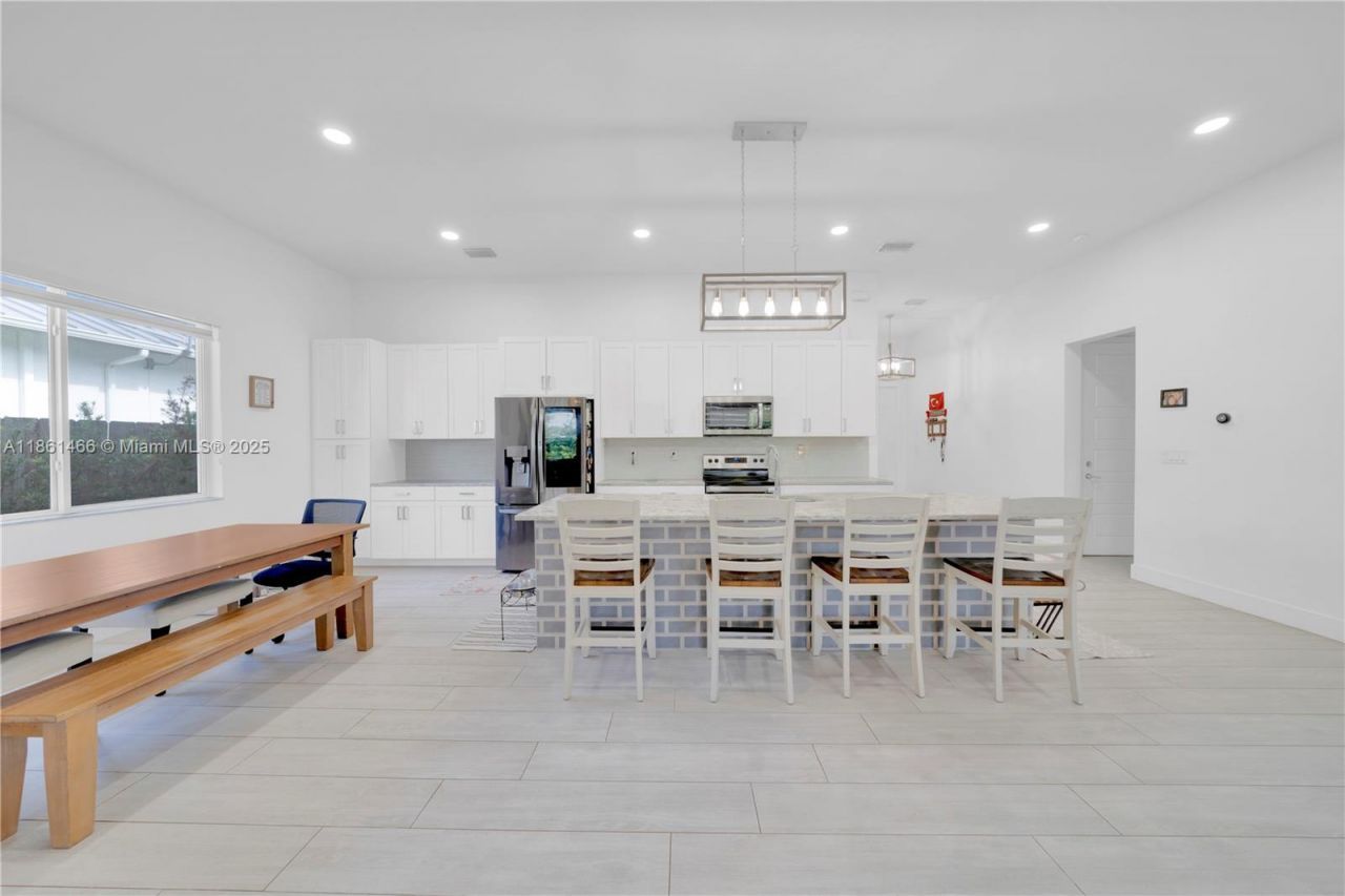 15012 SW 177th Ter, Miami, FL 33187 Photo