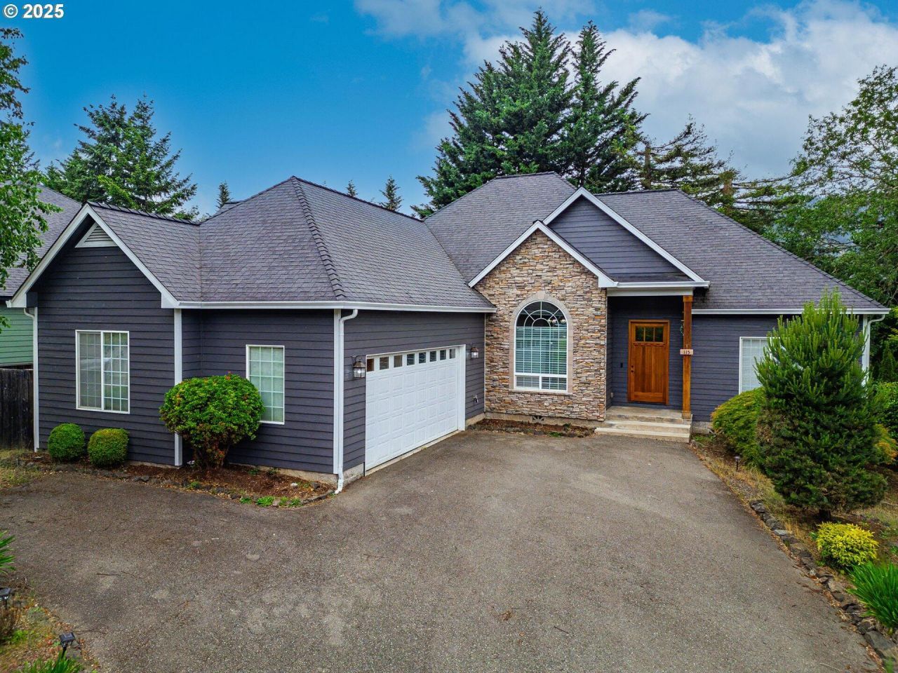 115 Duane Court, Myrtle Creek, OR 97457 Main Photo