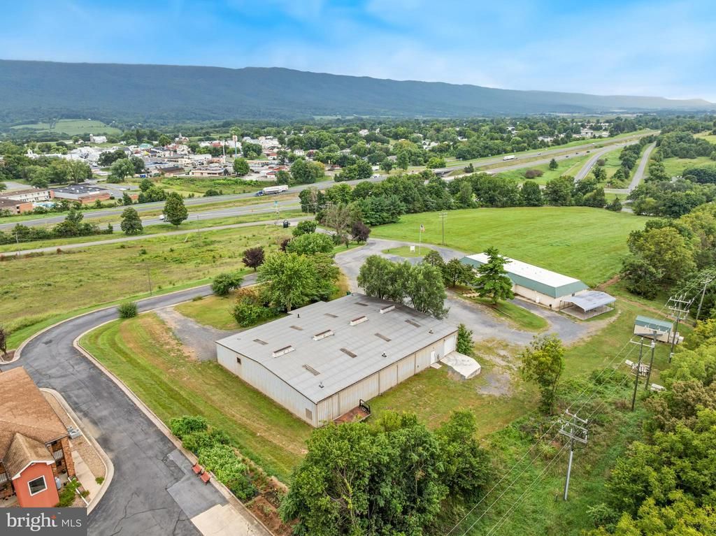 9380 GEORGE COLLINS PARKWAY, NEW MARKET, VA 22844