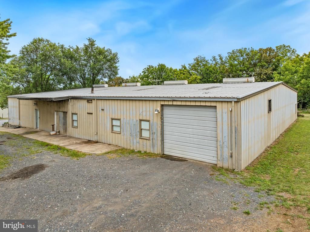 9380 GEORGE COLLINS PARKWAY, NEW MARKET, VA 22844