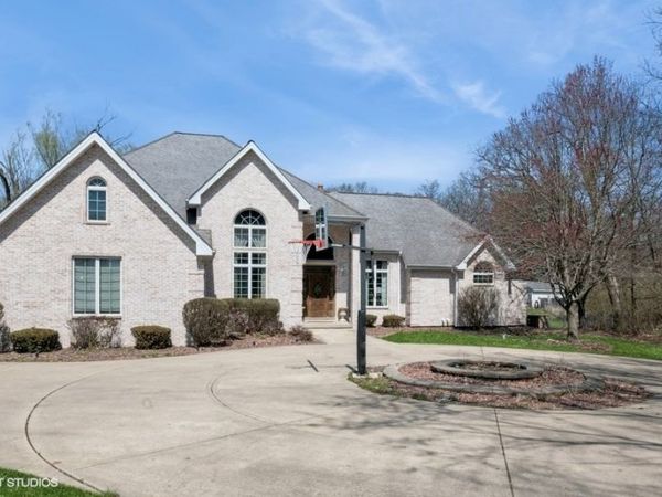 3460 E Challas Entrance Road, Crete, IL 60417