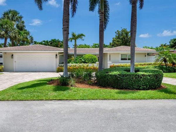 2800 NE 21st Ave, Lighthouse Point, FL 33064