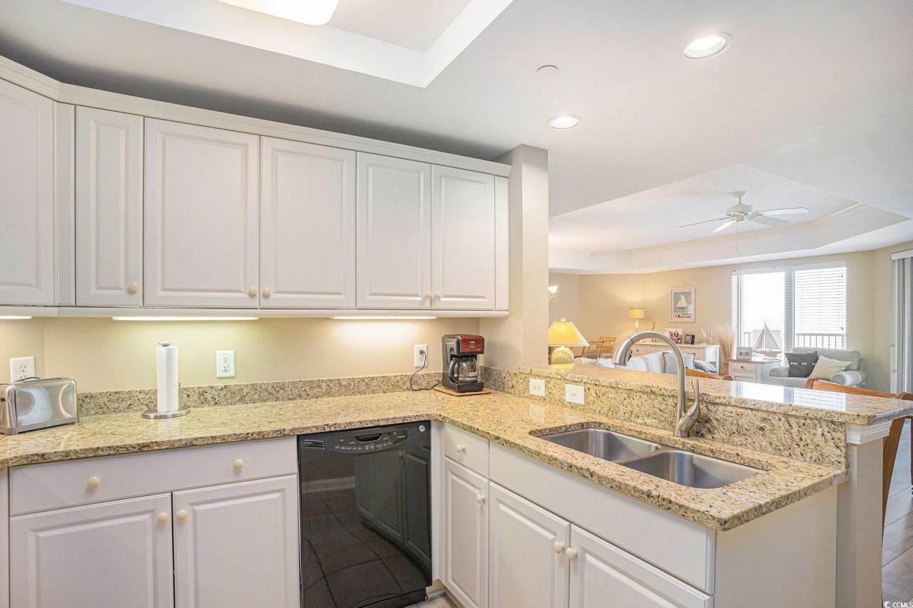 9994 Beach Club Dr. Photo 10