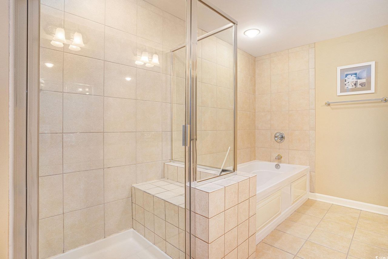 9994 Beach Club Dr. Photo 16