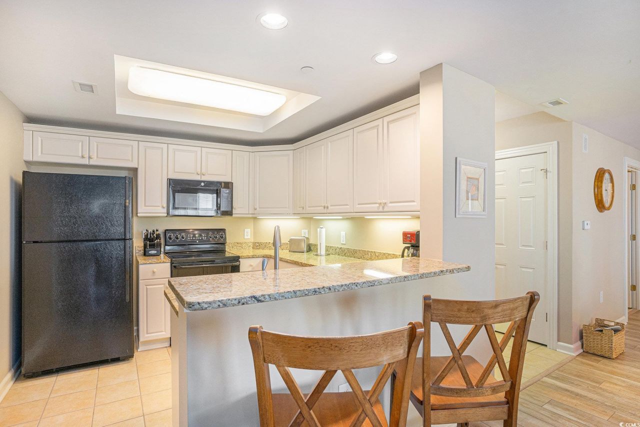 9994 Beach Club Dr. Photo 7