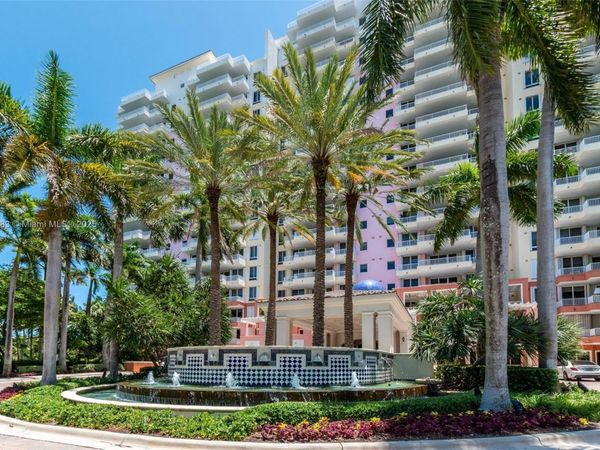 781 Crandon Blvd, Unit 306, Key Biscayne, FL 33149