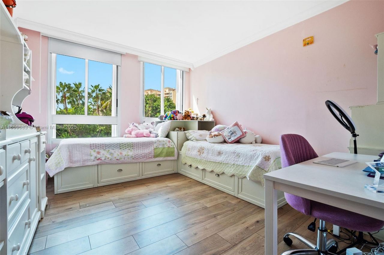 781 Crandon Blvd, Unit 306, Key Biscayne, FL 33149 Photo