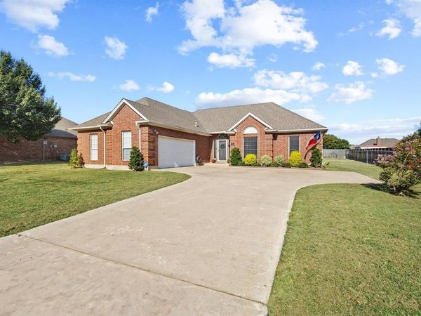406 Sunshine Trail, Bells, TX 75414