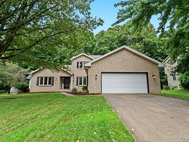 3742 Observatory Lane, Delhi Charter Twp, MI 48842