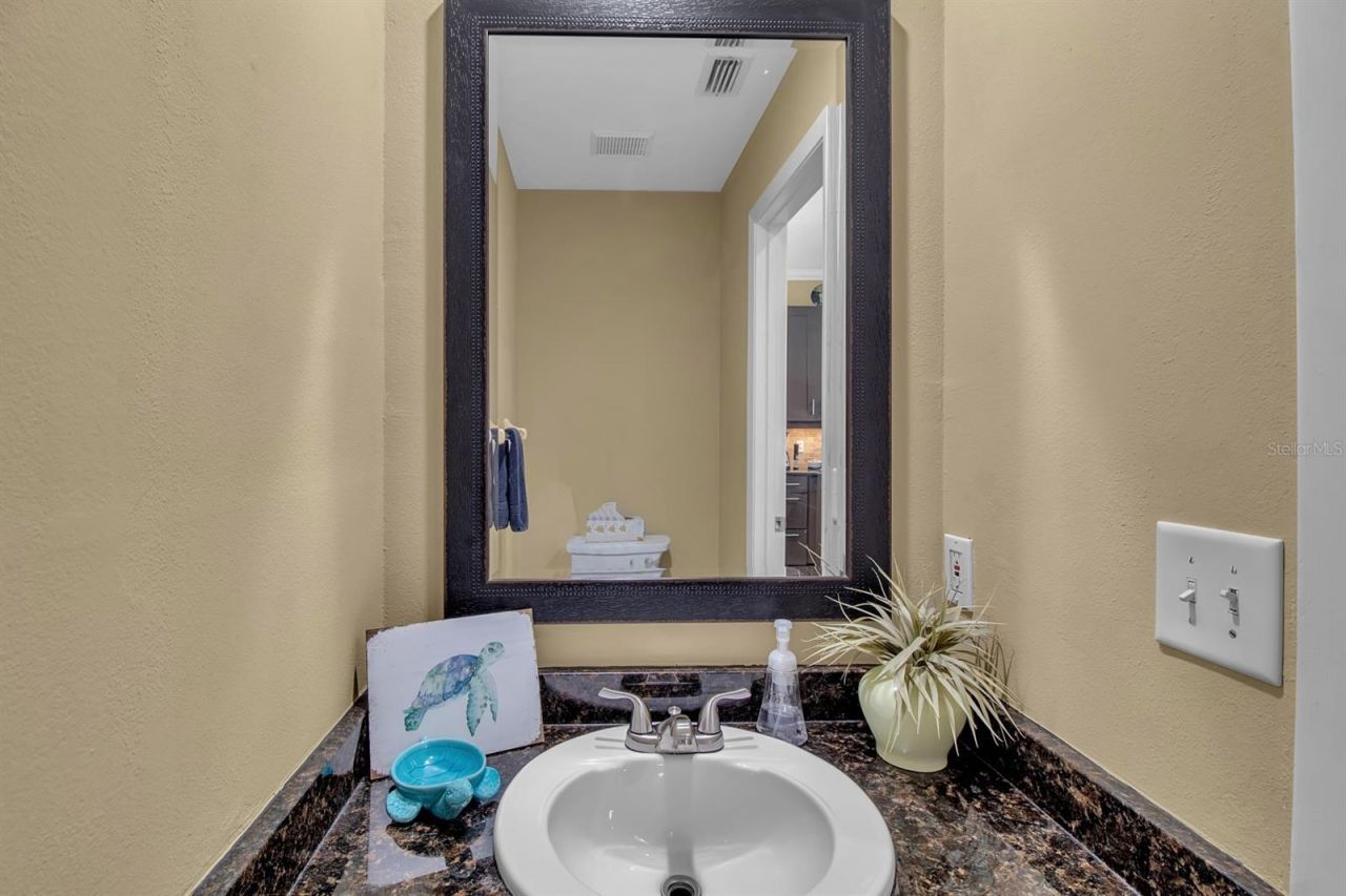 528 Forest Way, Longboat Key, FL 34228 Photo