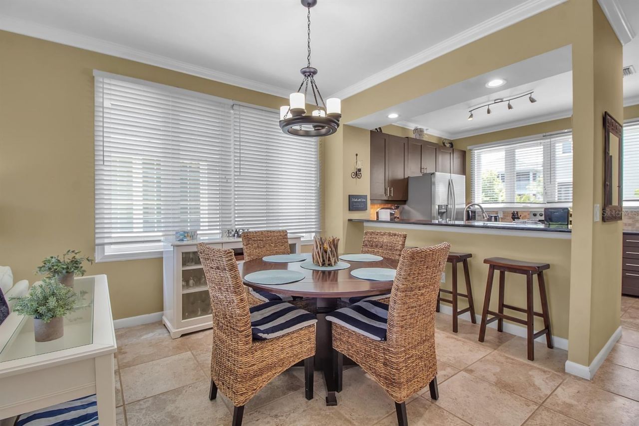 528 Forest Way, Longboat Key, FL 34228 Photo