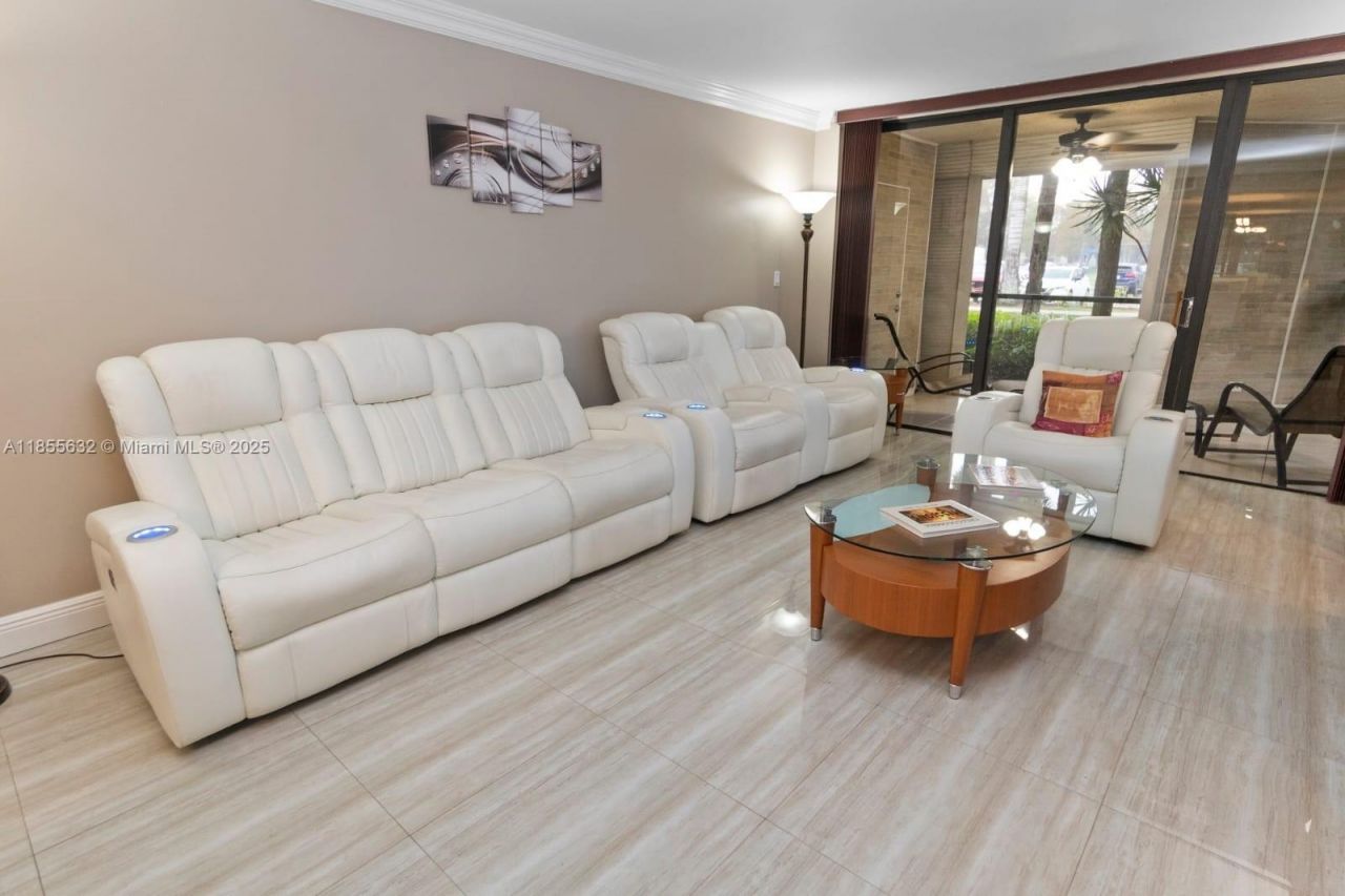16251 Golf Club Rd, Unit 110, Weston, FL 33326 Photo