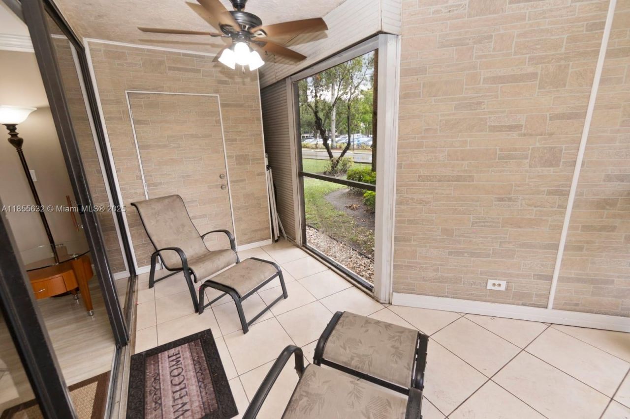 16251 Golf Club Rd, Unit 110, Weston, FL 33326 Photo