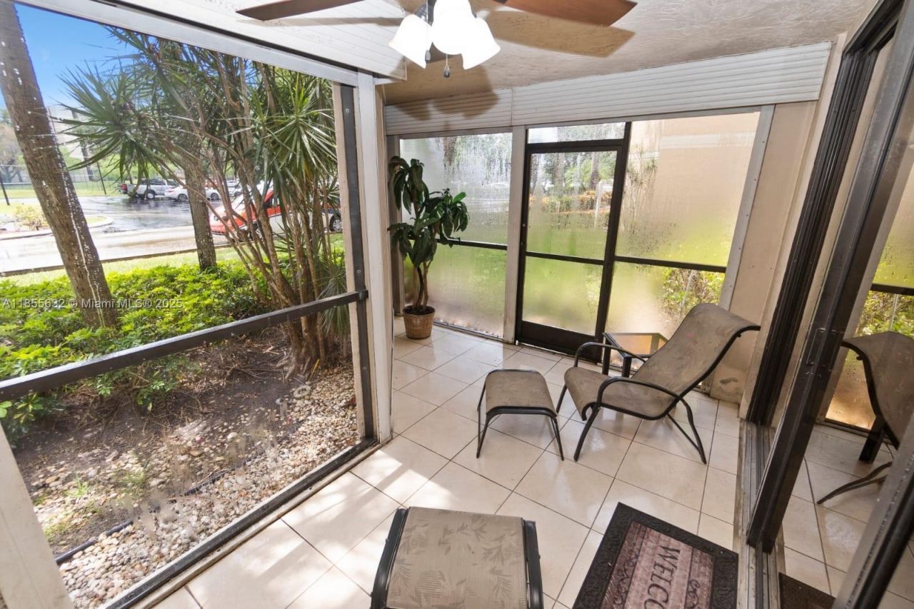 16251 Golf Club Rd, Unit 110, Weston, FL 33326 Photo