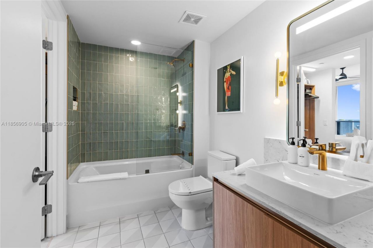 601 NE 1st Ave, Unit 4607, Miami, FL 33132 Photo