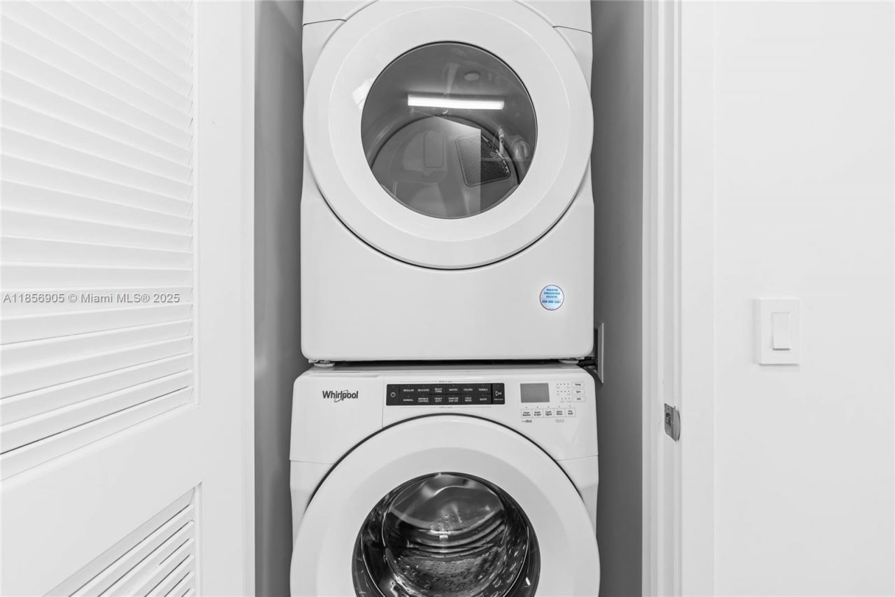 601 NE 1st Ave, Unit 4607, Miami, FL 33132 Photo